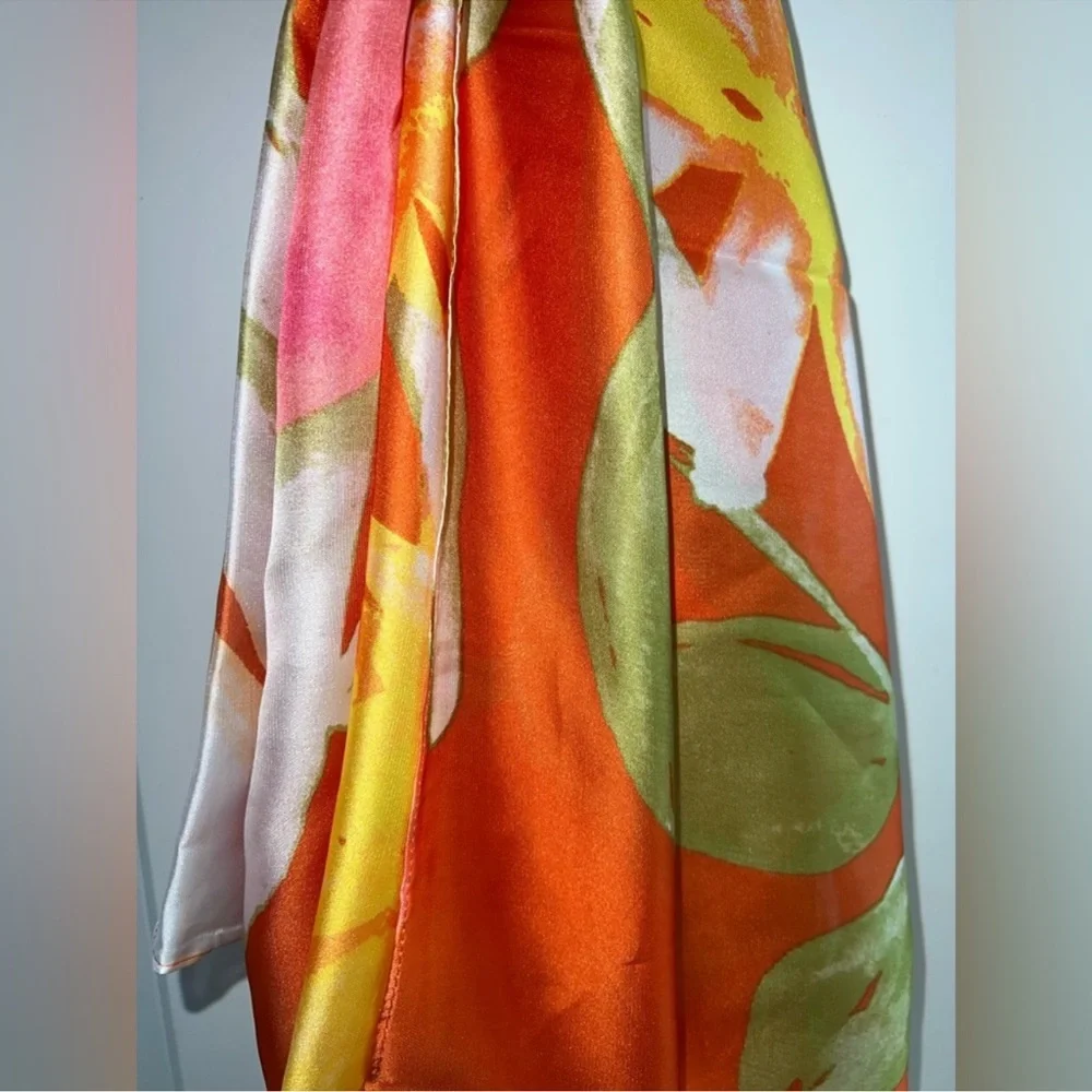 SALE 🔥 Vince Camuto Floral Scarf Bold Orange and Green Scarf